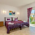Kelisia * Albufeira
